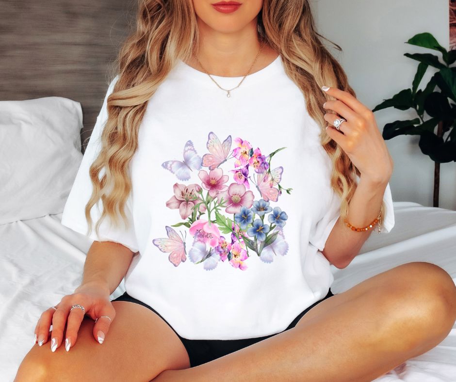 Camiseta Floral & Butterflies | Boho Spring Tee